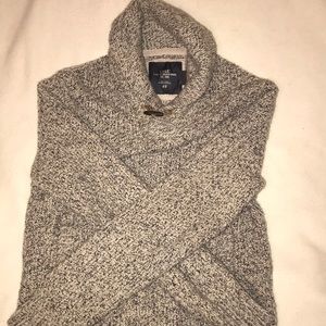 Like New HM wool blend toggle sweater